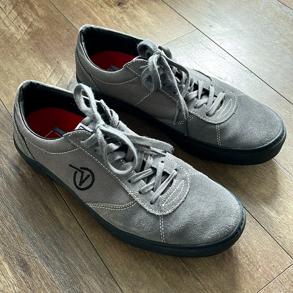 Vans Off The Wall Paradoxxx skateboarding shoes